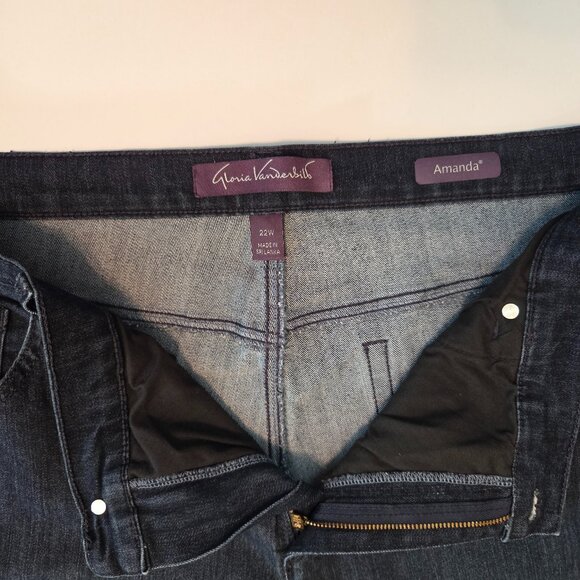 Gloria Vanderbilt "Amanda" Classic Fit Jeans – Size 22W Short - Worn One Time - Picture 4 of 11